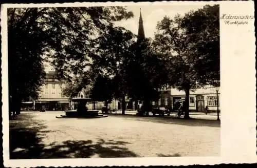 Ak Holzminden an der Weser, Marktplatz, Brunnen