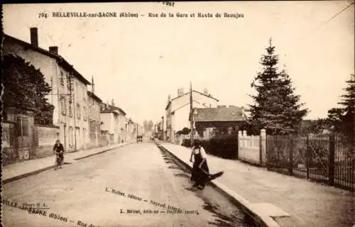 Ak Belleville sur Saône Saône et Loire, Rue de la Gare, Route de Beaujeu