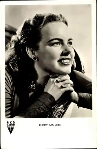 Ak Schauspielerin Terry Moore, Portrait