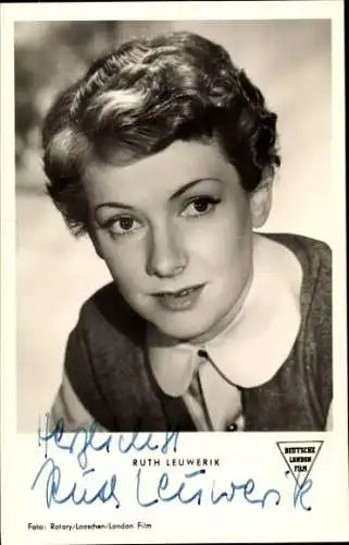 Ak Schauspielerin Ruth Leuwerik, Portrait, Die große Versuchung, Autogramm