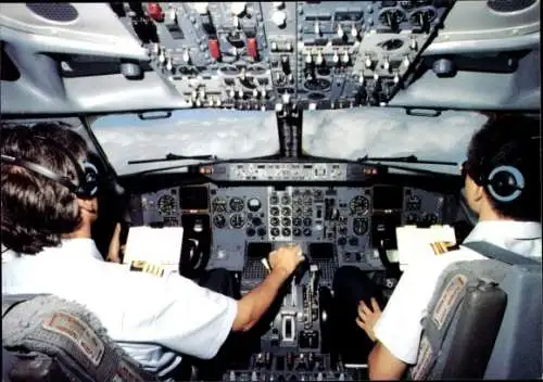 Ak Passagierflugzeug Boeing 737-300, Cockpit, Sabena, Belgian World Airlines