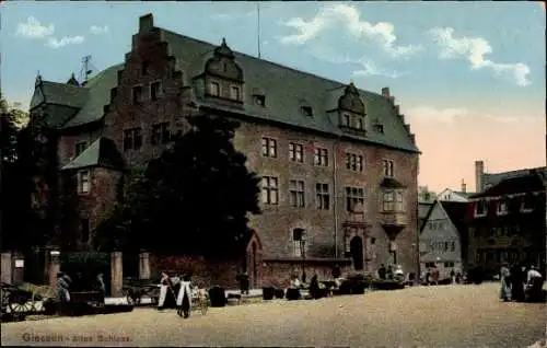 Ak Gießen an der Lahn Hessen, altes Schloss, Marktstände