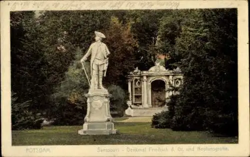 Ak Potsdam Sanssouci, Denkmal Friedrich der Große, Neptunsgrotte