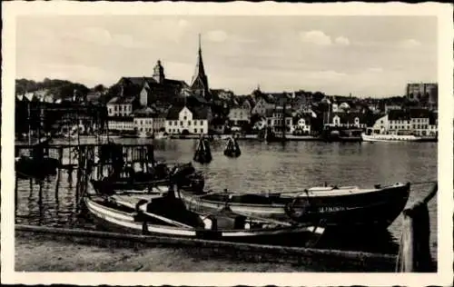 Ak Flensburg in Schleswig Holstein, Hafen, Boote, Kirche