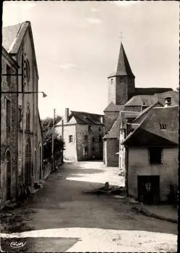 Ak Treignac Correze, Kirchplatz