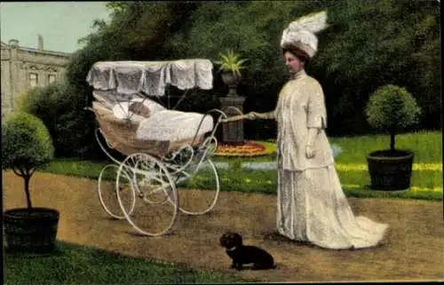 Ak Kind im Kinderwagen, Frau in weißem Kleid, Hund, Spaziergang