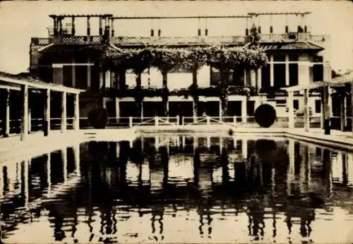 Ak Pnom Penh Kambodscha, La piscine du cercle francais