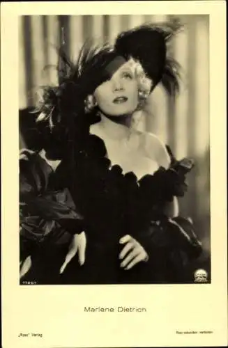 Ak Schauspielerin Marlene Dietrich, Portrait mit Hut, Ross Verlag Nr. 7789/1