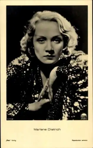 Ak Schauspielerin Marlene Dietrich, Portrait