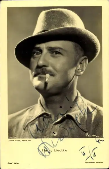 Ak Schauspieler Harry Liedtke, Portrait, Zigarette, Autogramm