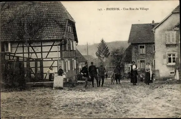 Ak Friesen Elsass Haut Rhin, Dorfstraße, Anwohner