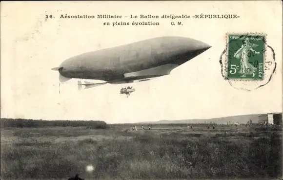 Ak Aerostation Militaire, der Luftschiffballon der Republik in voller Entwicklung