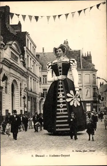 Ak Douai Nord, Madame Gayant, Straßenfest, Karneval