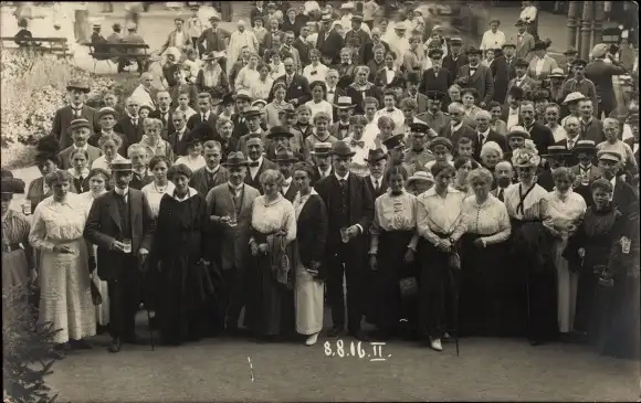Foto Ak Bad Wildungen in Hessen, Kurgäste, Gruppenbild