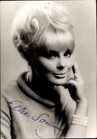 Ak Schauspielerin Elke Sommer, Portrait, Autogramm