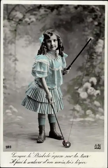 Ak Mädchen spielt mit Diabolo