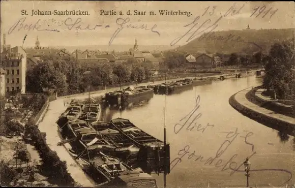 Ak St. Johann Saarbrücken im Saarland, Partie an der Saar mit Winterberg, Schiffe