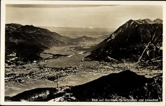 Ak Garmisch Partenkirchen in Oberbayern, Gesamtansicht, Loisachtal