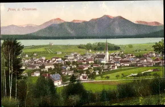 Ak Prien am Chiemsee Oberbayern, Totalansicht, Kirche