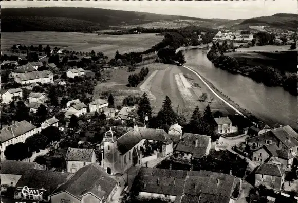 Ak Roche lez Beaupré Doubs, Fliegeraufnahme, Kirche