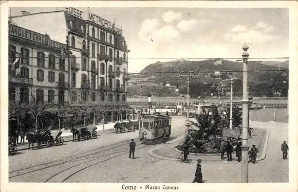 Ak Como Lombardia, Piazza Cavour, Straßenbahn