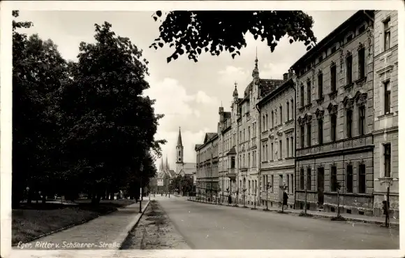 Ak Cheb Eger Reg. Karlsbad, Ritter von Schönerer Straße, Kirchturm, Häuser