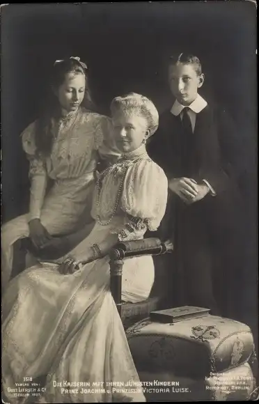 Ak Kaiserin Auguste Viktoria, Prinzessin Victoria Luise von Preußen, Prinz Joachim von Preußen