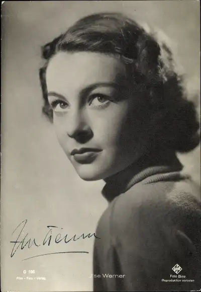 Ak Schauspielerin Ilse Werner, Portrait, Ufa Film, Film Foto Verlag G 106, Autogramm