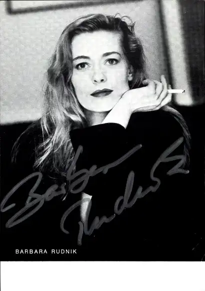 Ak Schauspielerin Barbara Rudnik, Portrait, Zigarette, Autogramm