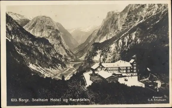 Ak Stalheim Norwegen, Hotel og Naerodalen, Berge