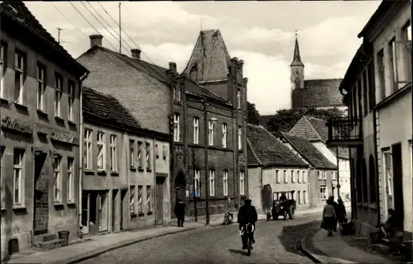 Ak Tessin in Mecklenburg, Kulturhaus "Recknitztal", Postamt, Kirchenstraße