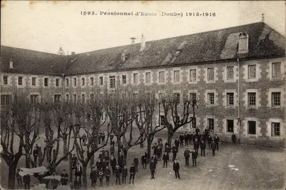 Ak Doubs, Pensionnat d'Ecole 1915-1916