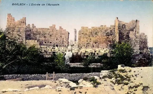 Ak Baalbek Libanon, Eingang zur Akropolis