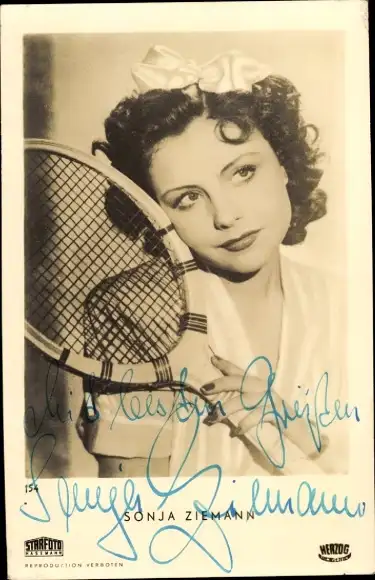 Ak Schauspielerin und Sängerin Sonja Ziemann, Portrait, Autogramm, Tennisschläger
