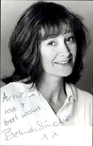 Ak Schauspielerin Belinda Sinclair, Portrait, Autogramm