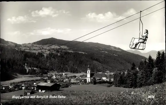 Ak Hopfgarten im Brixental in Tirol, Hohe Salve, Frau in Berglift