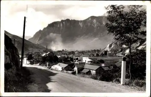 Ak Argentière  Hautes Alpes, Strasse nach Vallouise