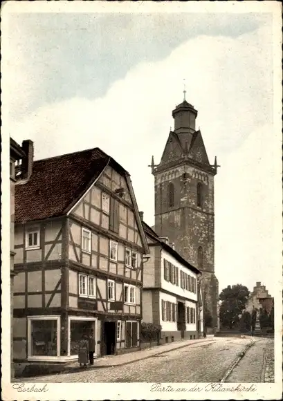 Ak Korbach in Hessen, Kilianskirche, Fachwerkhaus