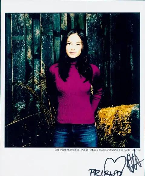 Foto Schauspielerin Kristin Kreuk, Portrait, Autogramm