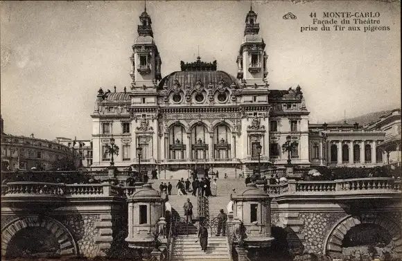 Ak Monte Carlo Monaco, Theater von der Tontaubenschießanlage gesehen