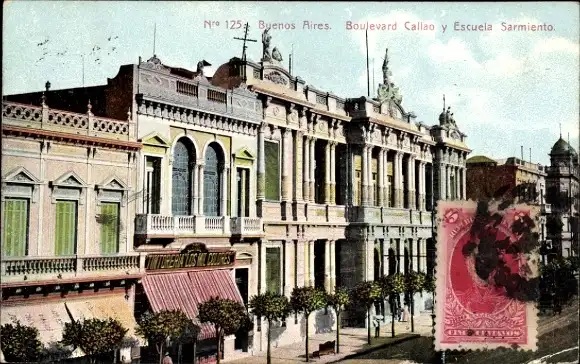 Ak Buenos Aires Argentinien, Boulevard Callao y Escuela Sarmiento