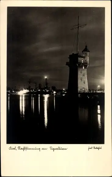 Ak Kiel, Nachtstimmung am Signalturm