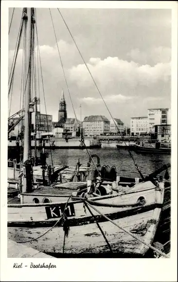 Ak Kiel, Bootshafen, Teilansicht
