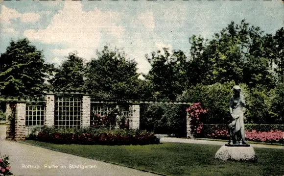 Ak Bottrop im Ruhrgebiet, Stadtgarten, Statue