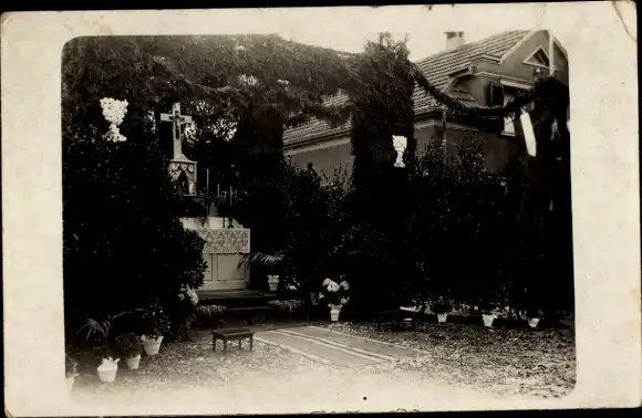 Foto Ak Bergisch Gladbach Nordrhein Westfalen, Denkmal, Kreuz