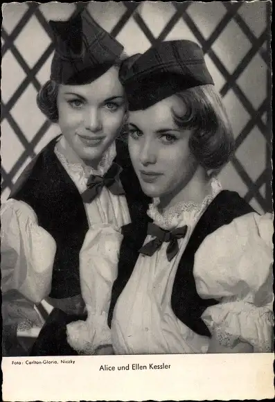 Ak Schauspielerinnen Alice und Ellen Kessler, Zwillinge, Portrait