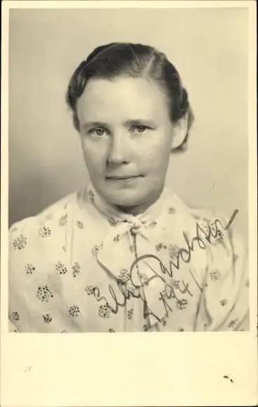 Ak Schauspielerin E. Richter, Portrait, Autogramm