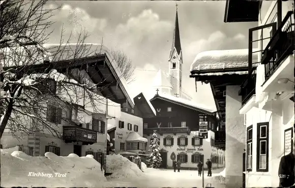 Ak Kirchberg in Tirol, Straßenpartie, Gasthof