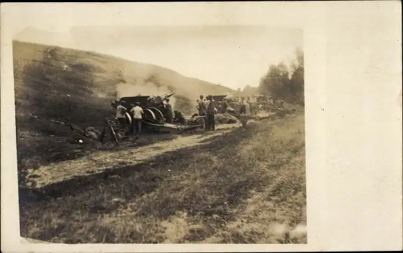 Foto Ak Geschütz-Batterien im Gefecht