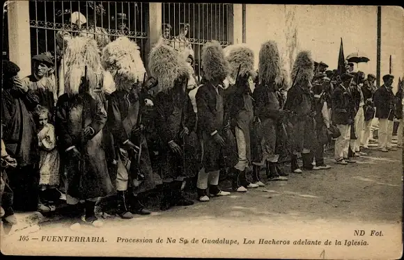 Ak Fuenterrabia Baskenland, Procession de NaSa de Guadalupe, los Hacheros de la Iglesia